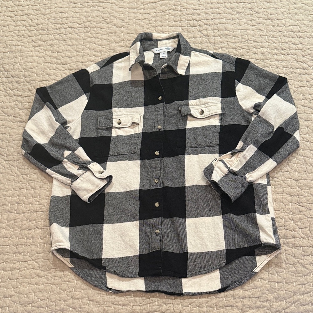 Old Navy Women’s Flannel Plaid Boyfriend Shirt